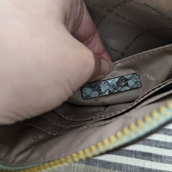 Michael Kors Jet Set Travel XL Zip Clutch Wristlet in Jade Multi